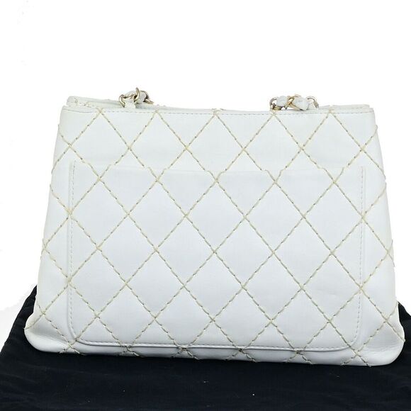 Chanel Wild Stitch White Leather Shoulder Bag (Pre-Owned) - Picture 2 of 12